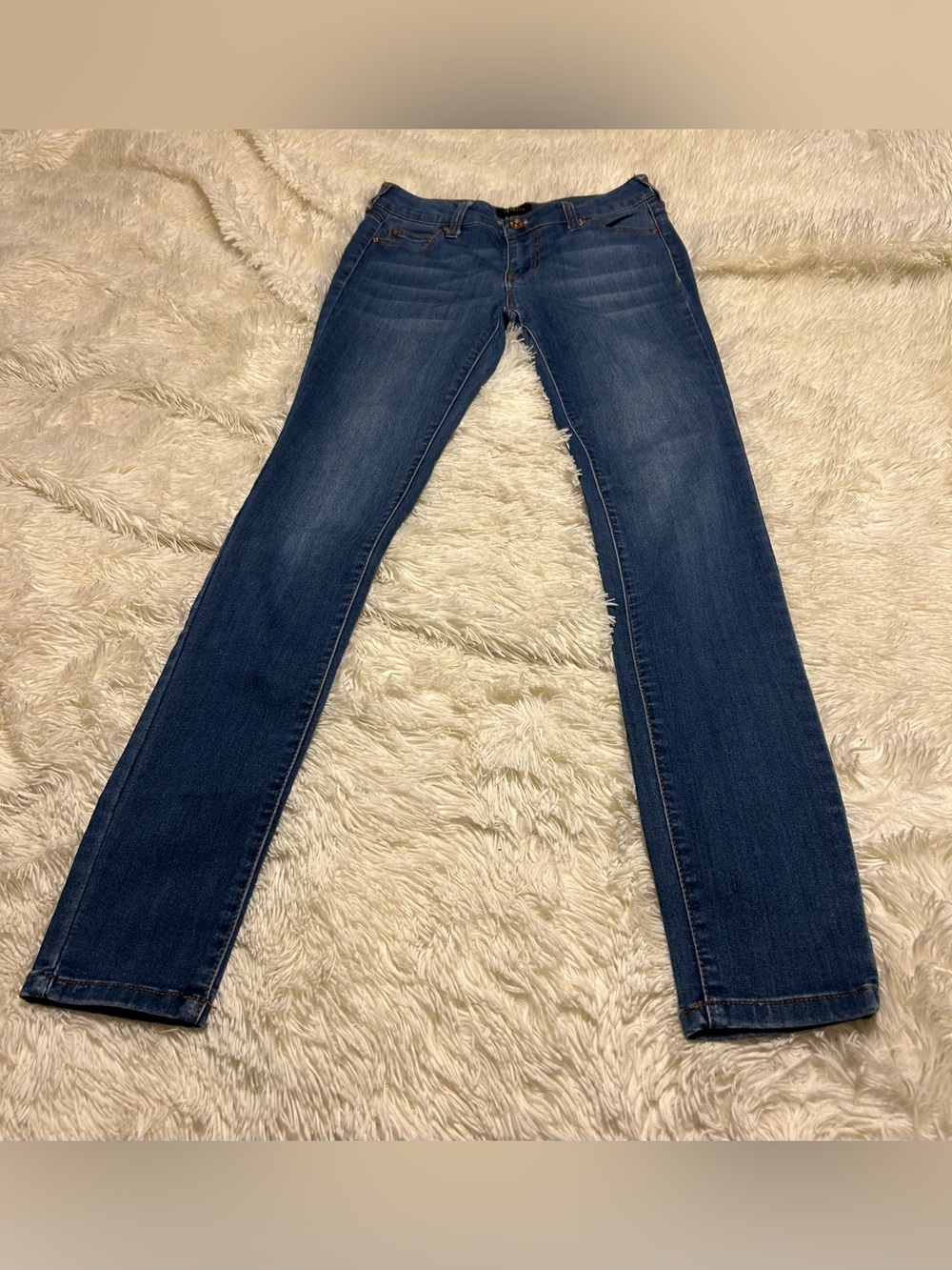 Juniors Jeans - Picture 4 of 7